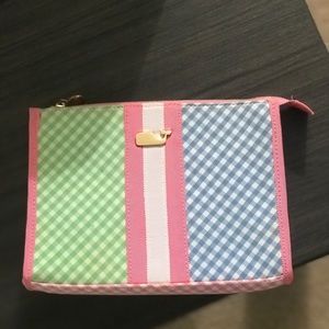 Vineyard Vines cosmetic case